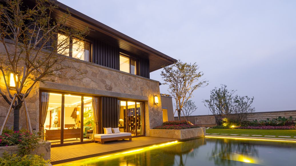 四川好色影院APP下载廣告拉布燈箱的使用壽命更長久？