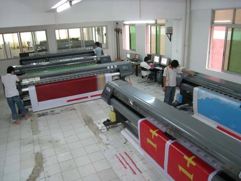 成都噴繪寫真廣告好色先生TV版製作安裝