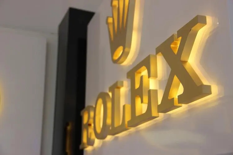 四川廣告物料幕牆發光字好色先生TV版製作和施工