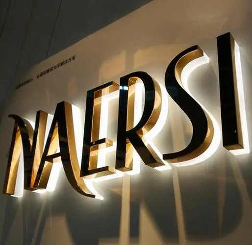 成都廣告好色先生TV版玻璃幕牆發光字製作方法有哪些？